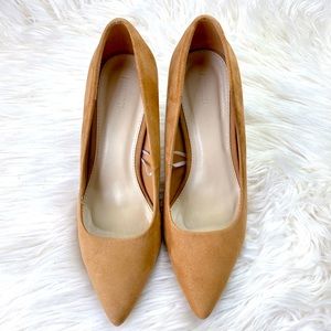 🌺Tan Pointed-toe Heels🌺